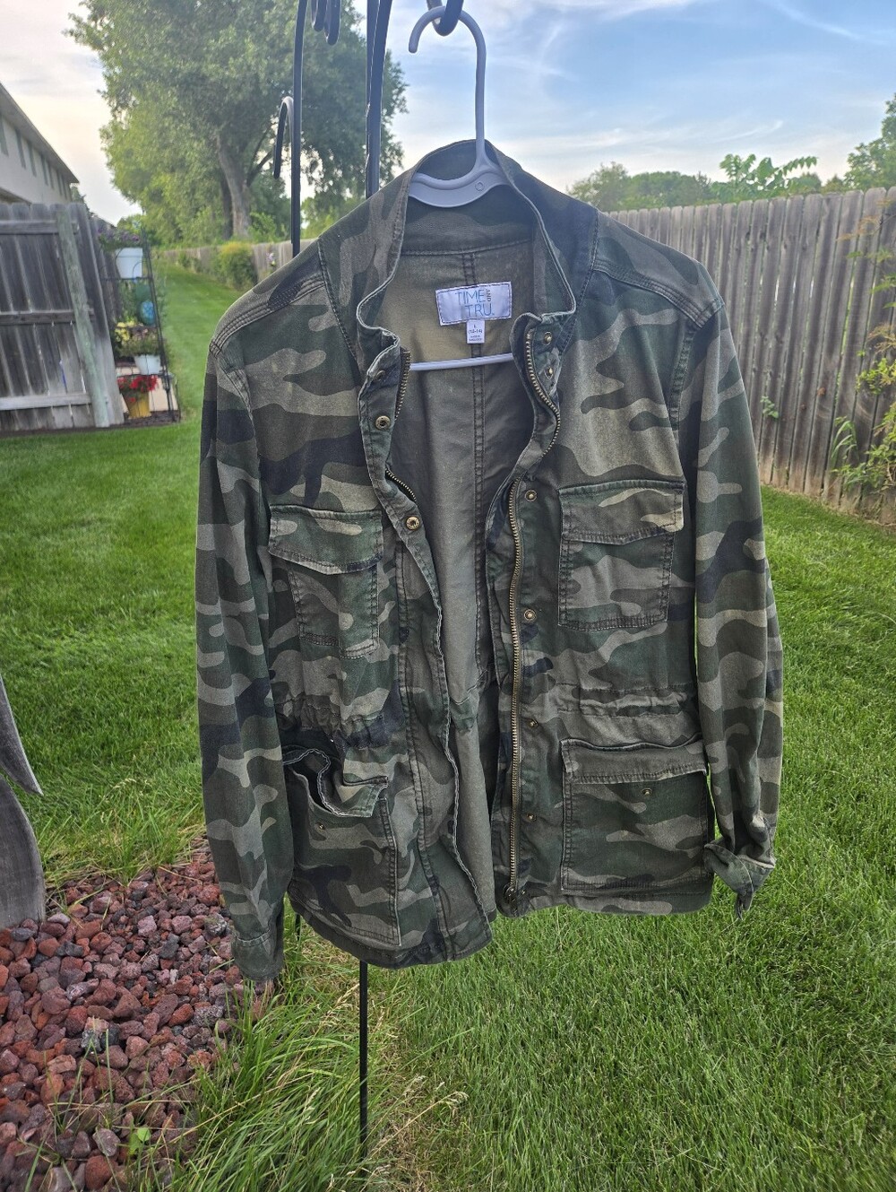 “Camouflage Dragon Jacket – Boho Streetwear Statement Piece, Artistic Upcycled - Picture 4 of 11